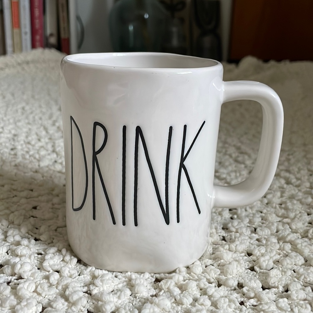 ☕️ Rae Dunn “Drink” Mug ☕️